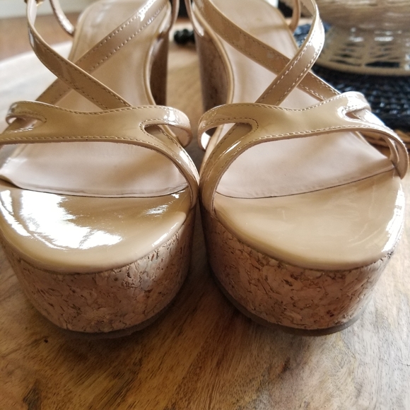 ♠️🌿EUC! Kate Spade Wedge sandals- 8.5 - Picture 7 of 11